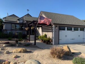 single family home shingle roof